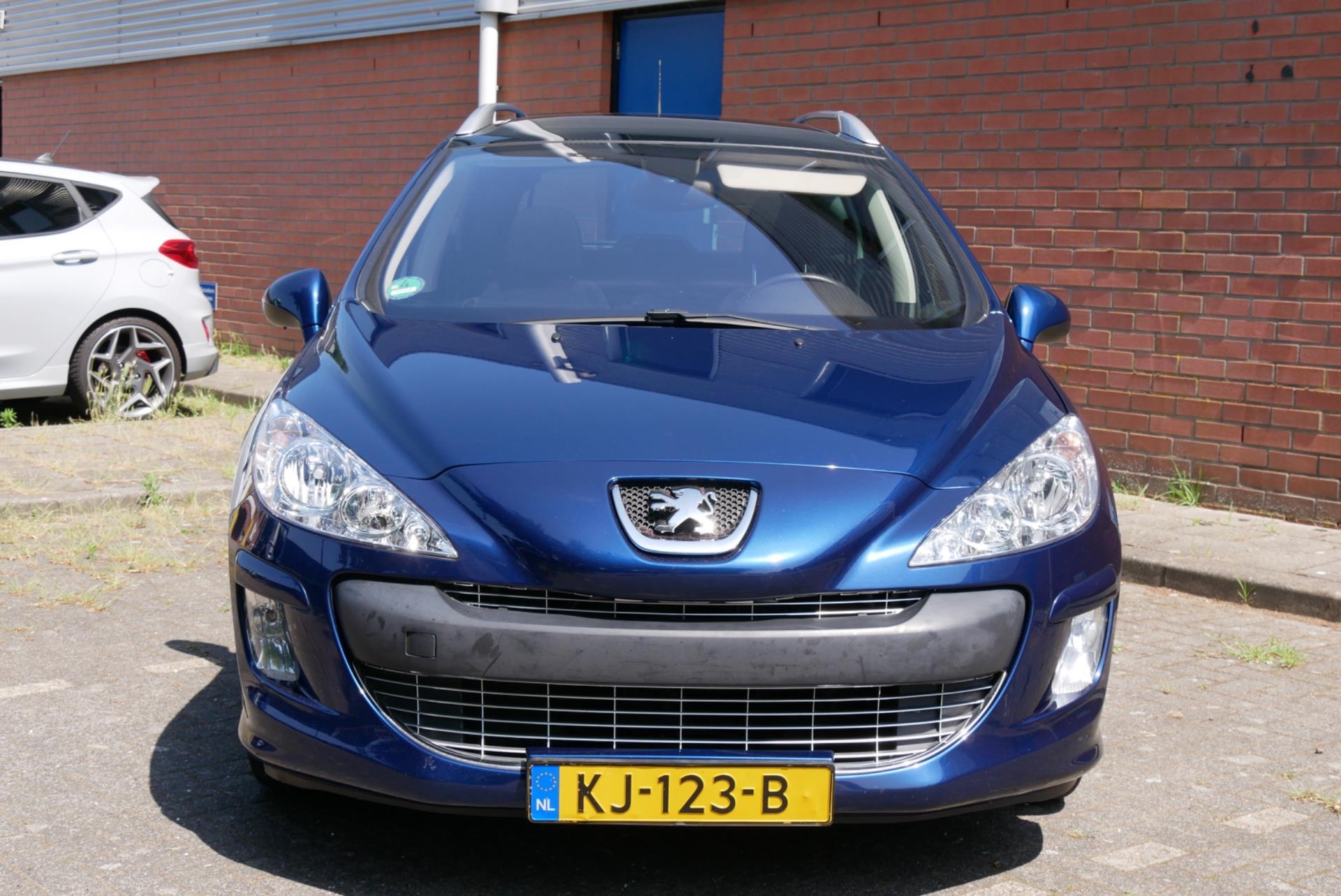 peugeot-308-image8.jpg