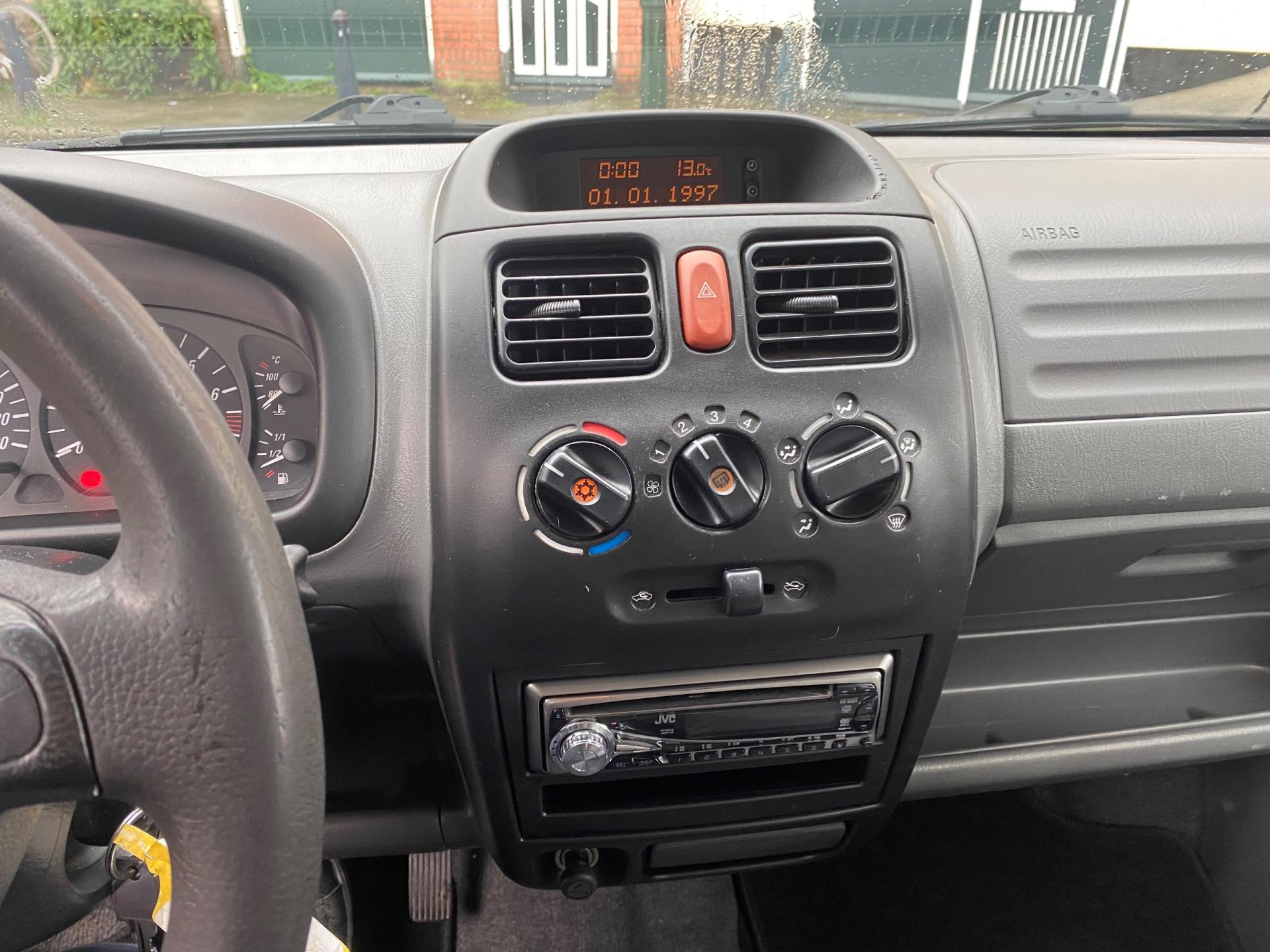 opel-agila-image10.jpg