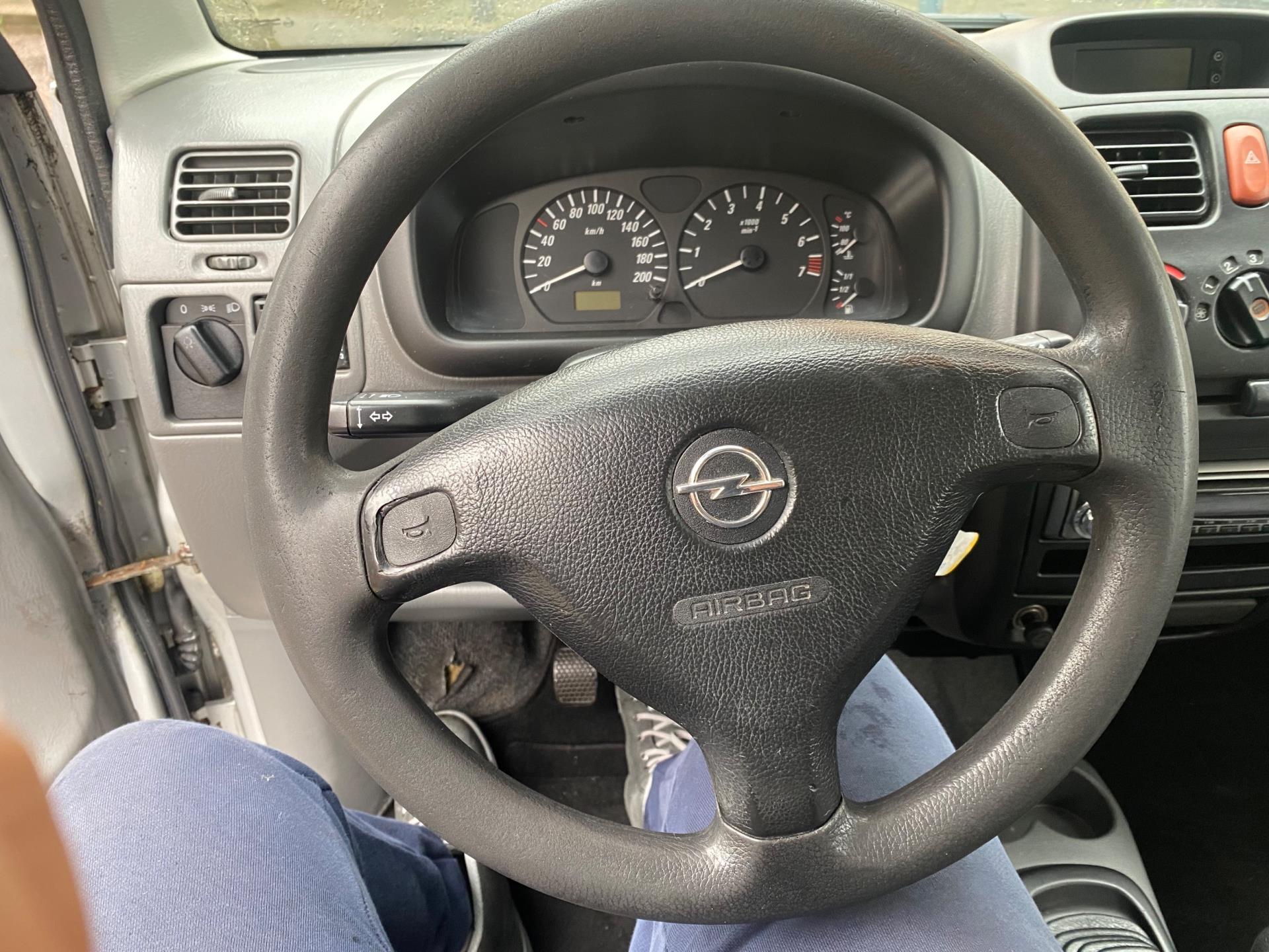 opel-agila-image9.jpg