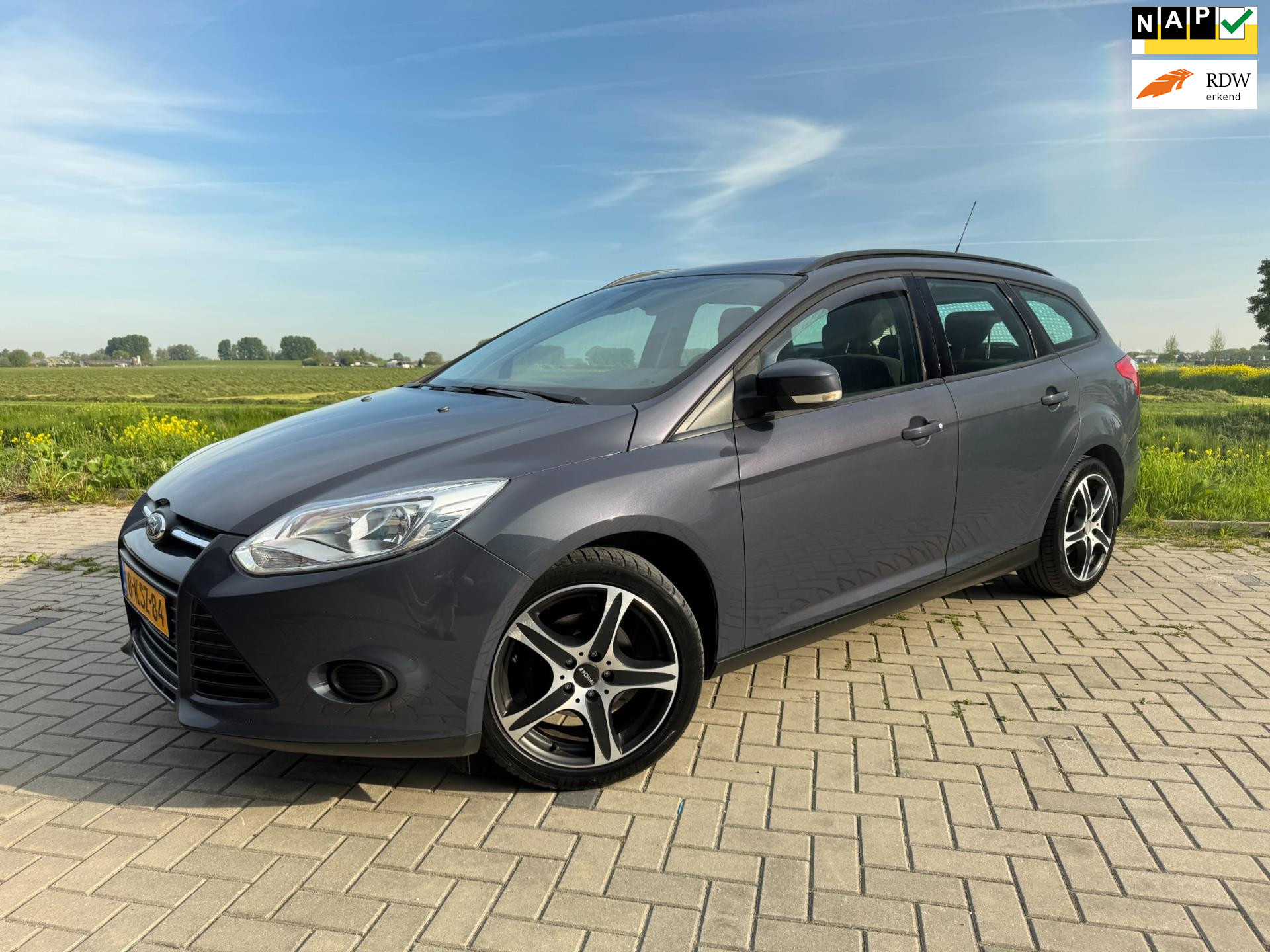 480029532/ford-focus-wagon-image1.jpg