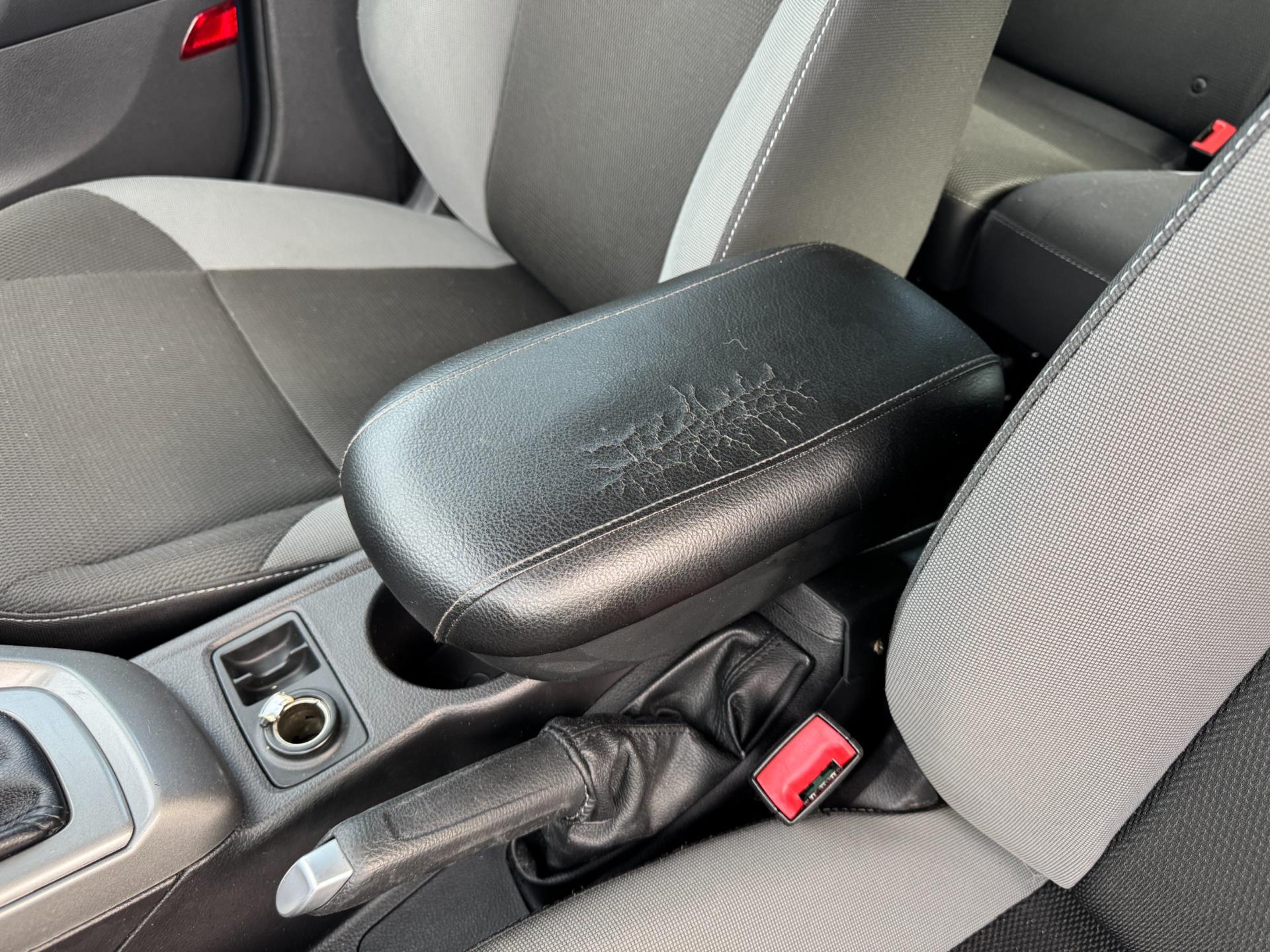 ford-focus-wagon-image10.jpg