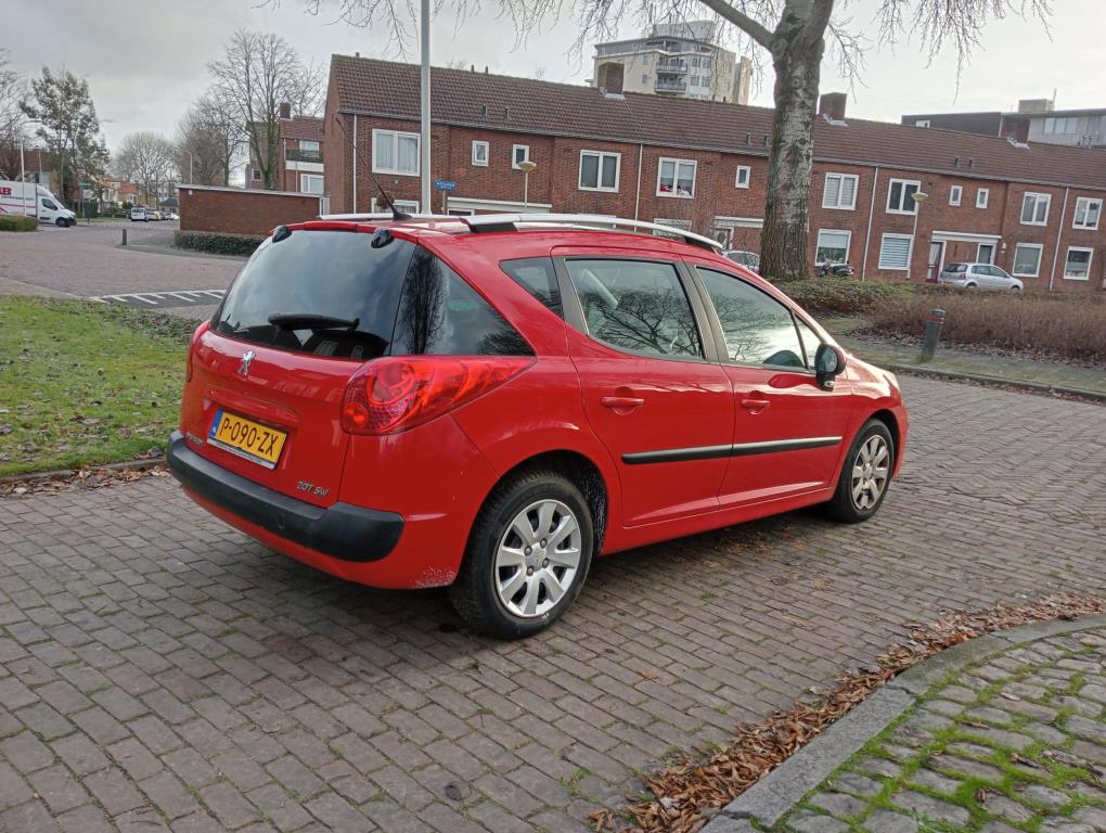 peugeot-207-image8.jpg