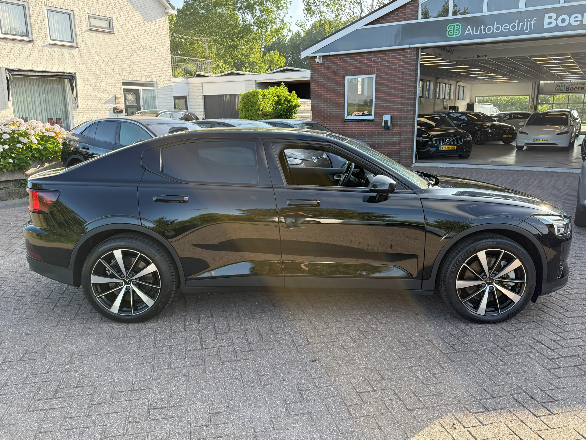 polestar-2-image3.jpg