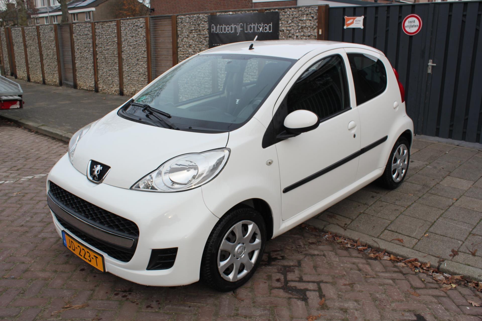 peugeot-107-image3.jpg