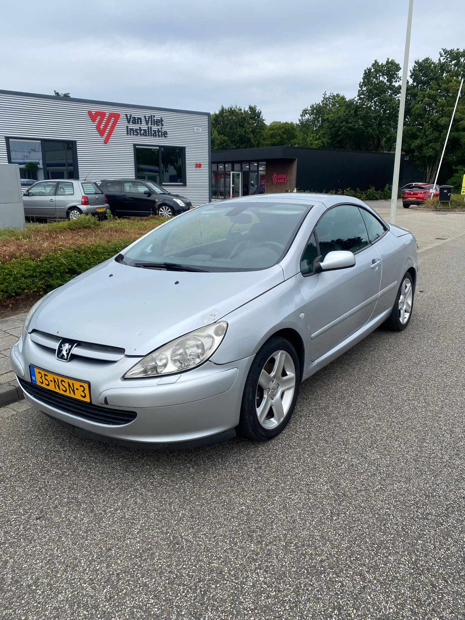 peugeot-307-image5.jpg
