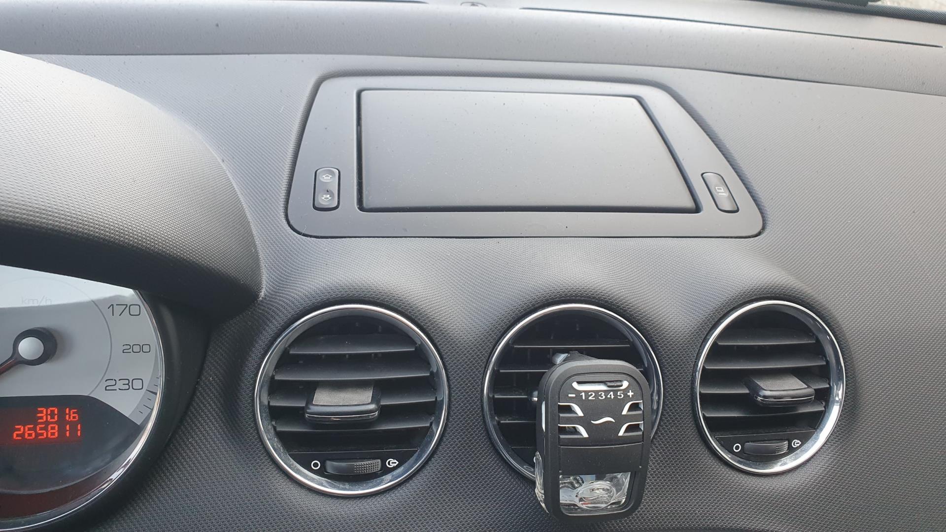 peugeot-308-image10.jpg