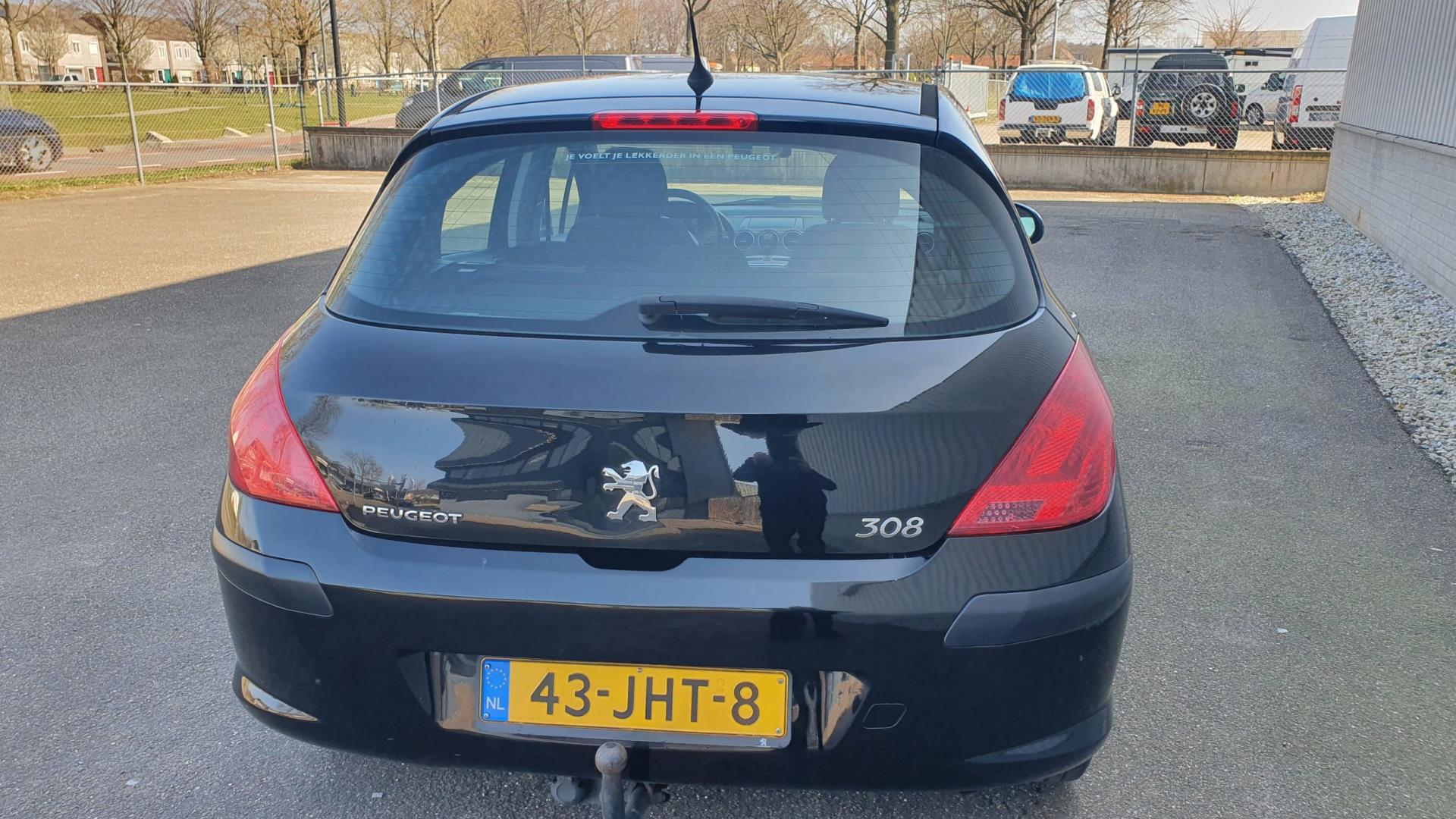 peugeot-308-image3.jpg