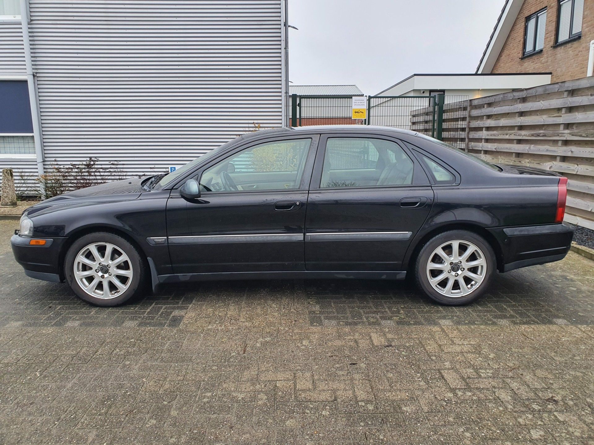 volvo-s80-image9.jpg
