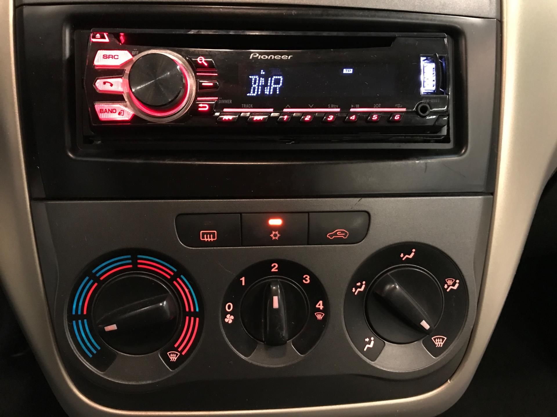 fiat-grande-punto-image6.jpg