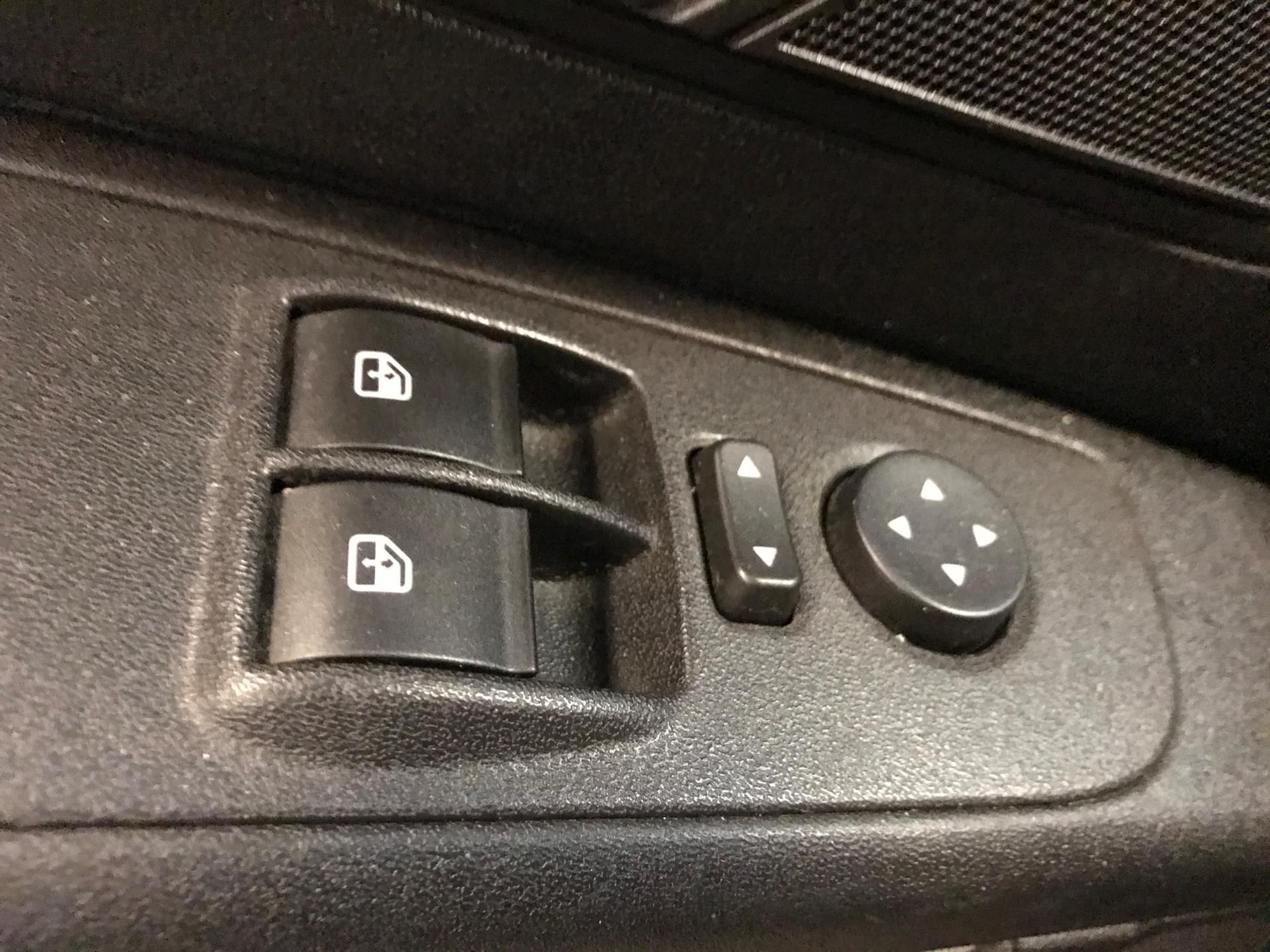 fiat-grande-punto-image7.jpg