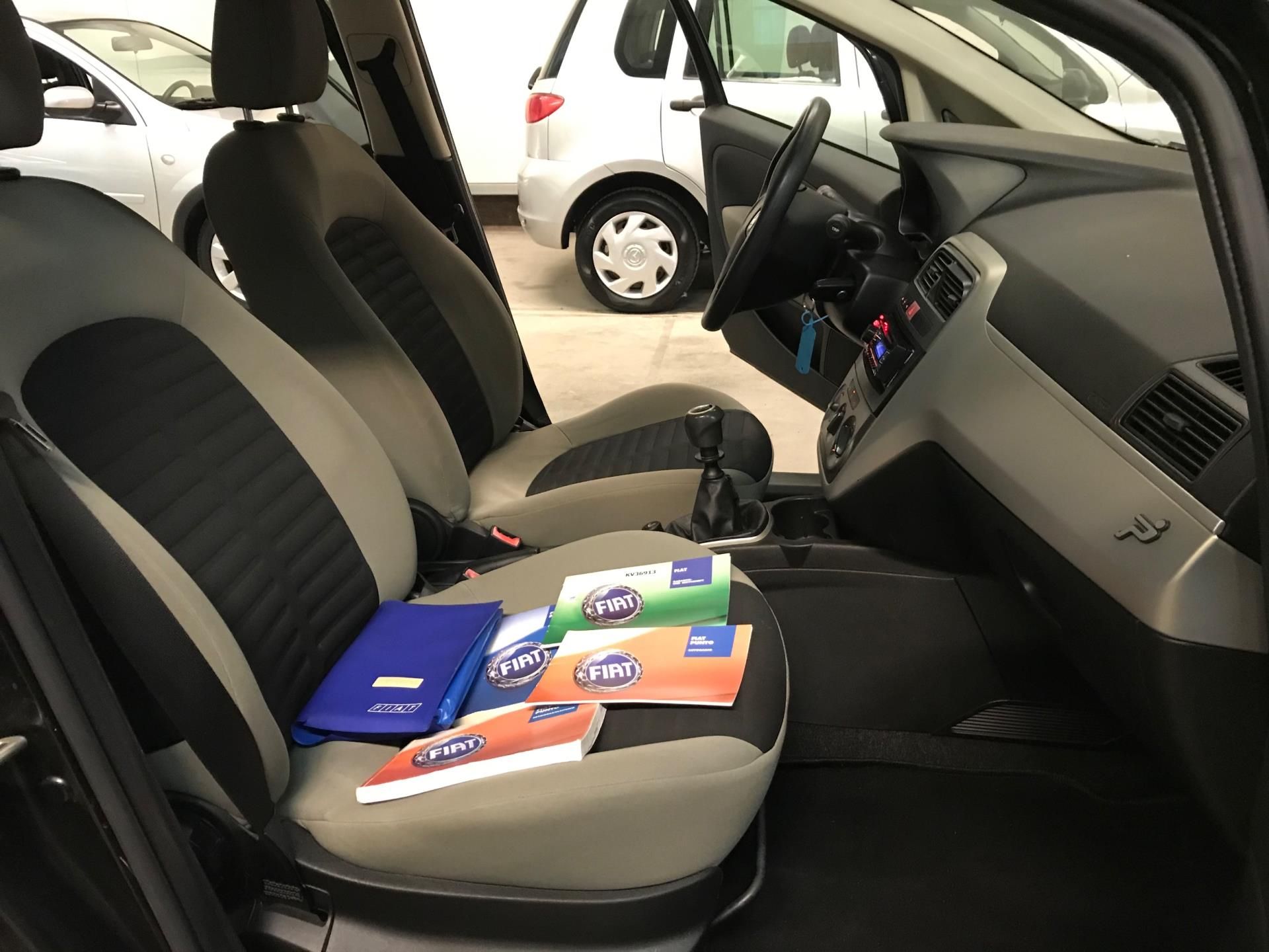 fiat-grande-punto-image8.jpg