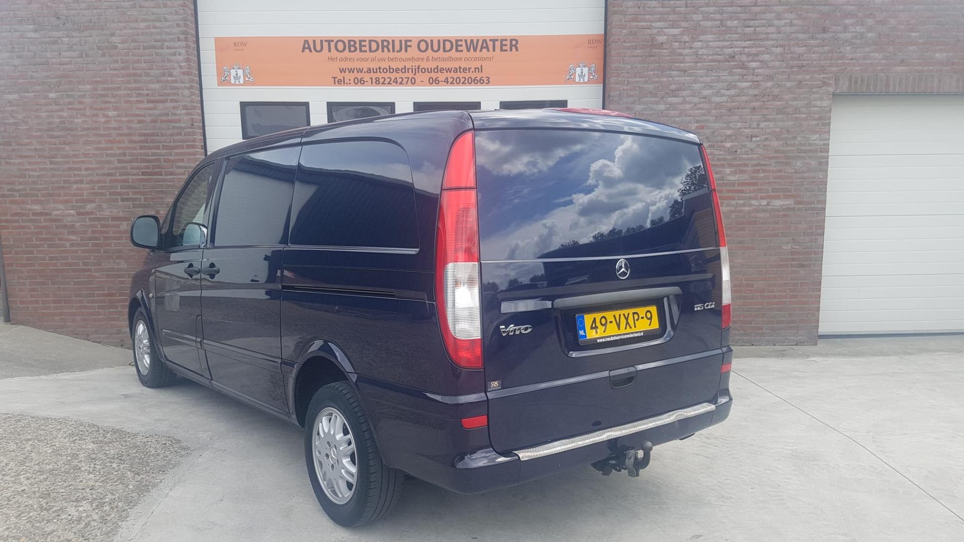 mercedes-benz-vito-image3.jpg