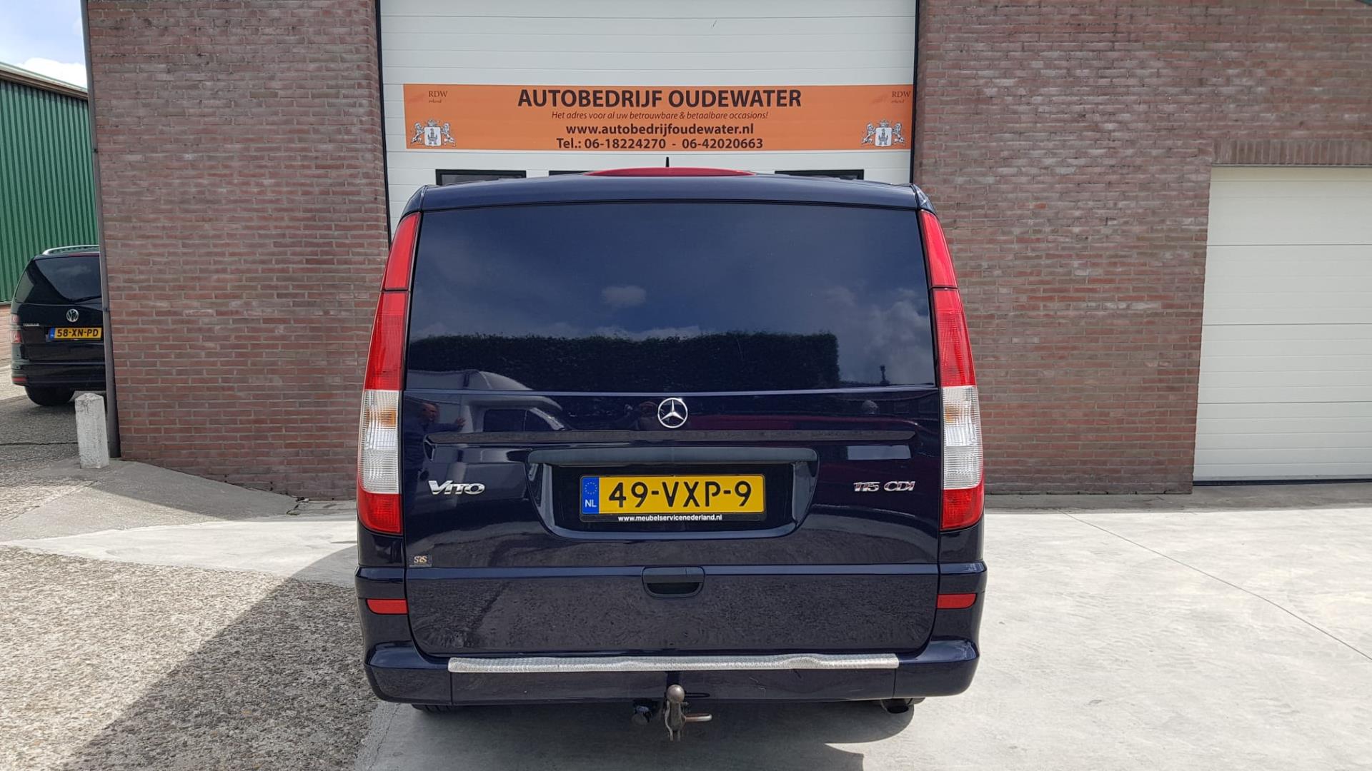 mercedes-benz-vito-image6.jpg