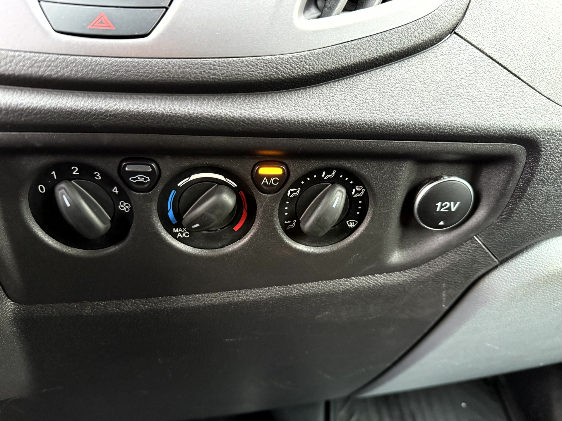 ford-transit-image9.jpg