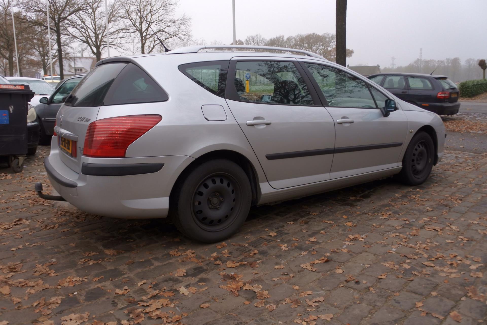 peugeot-407-image7.jpg