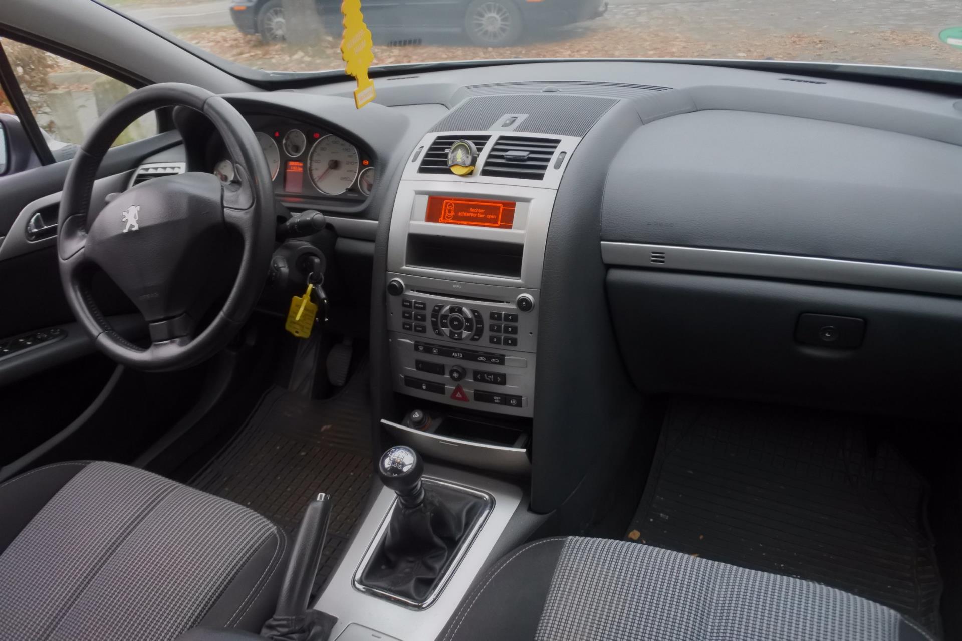 peugeot-407-image8.jpg