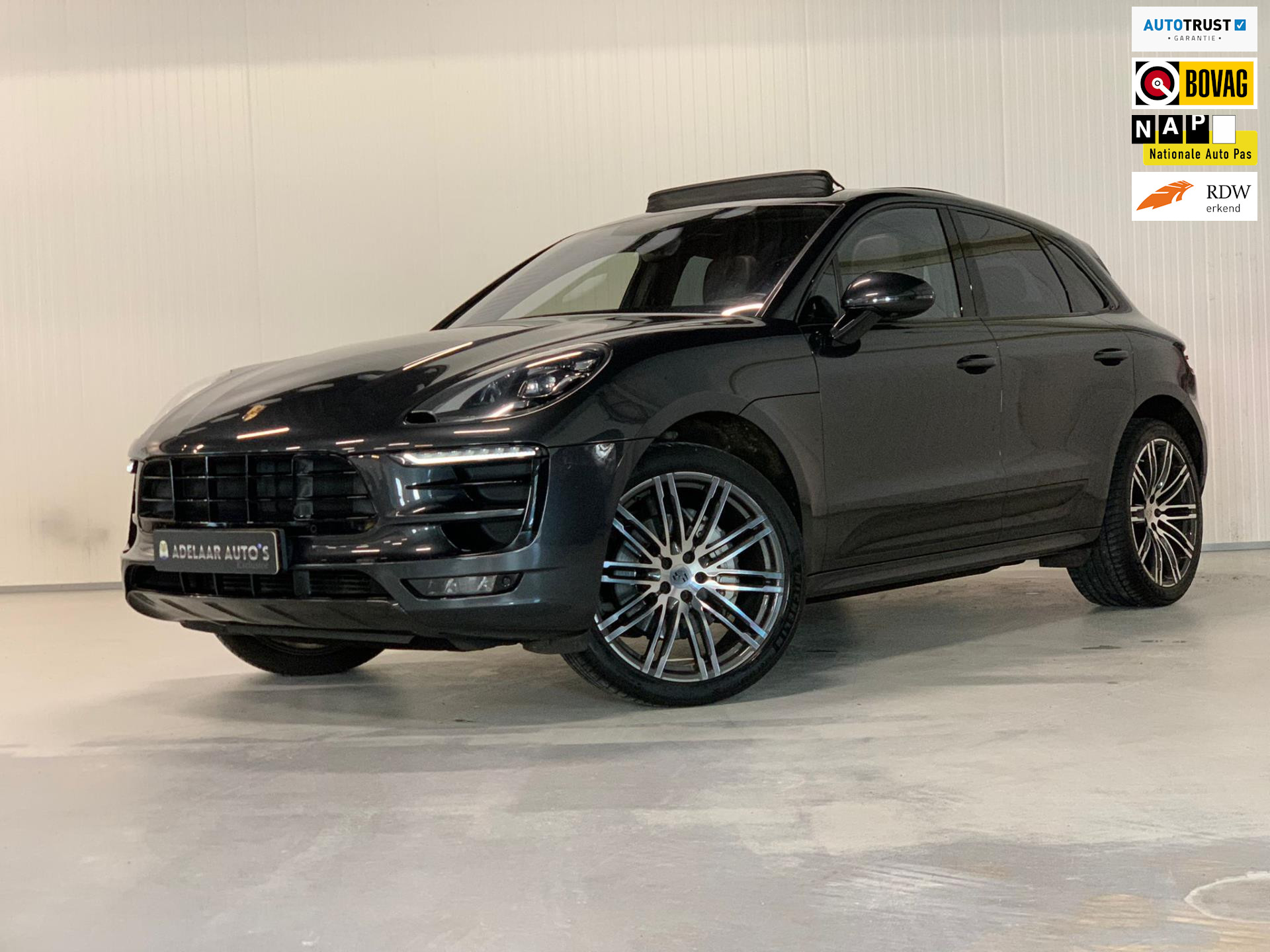 506866460/porsche-macan-image1.jpg