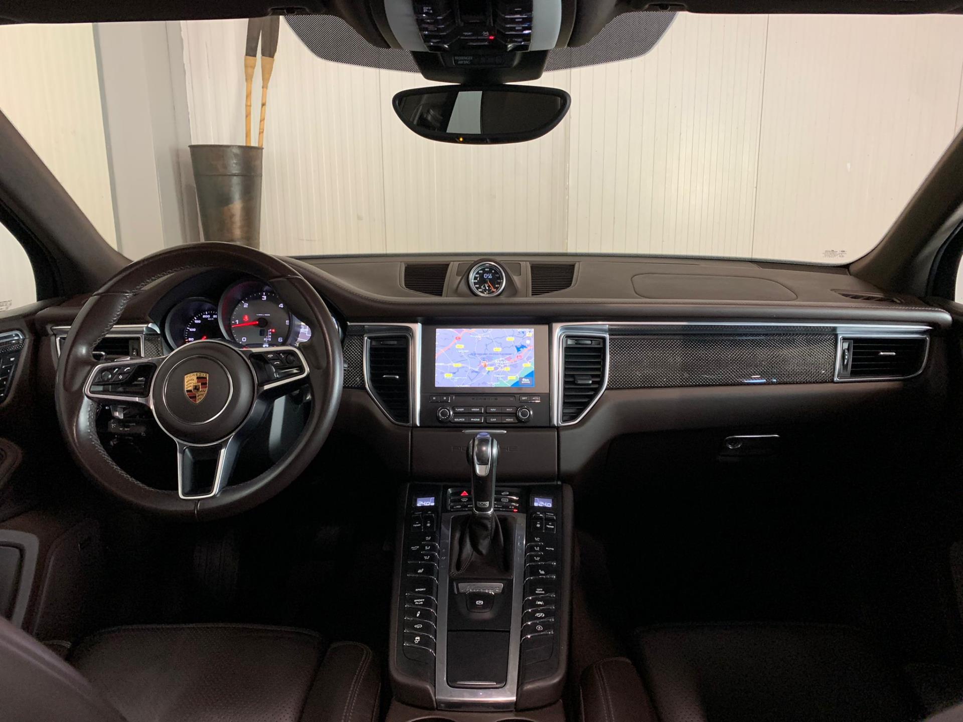 porsche-macan-image3.jpg