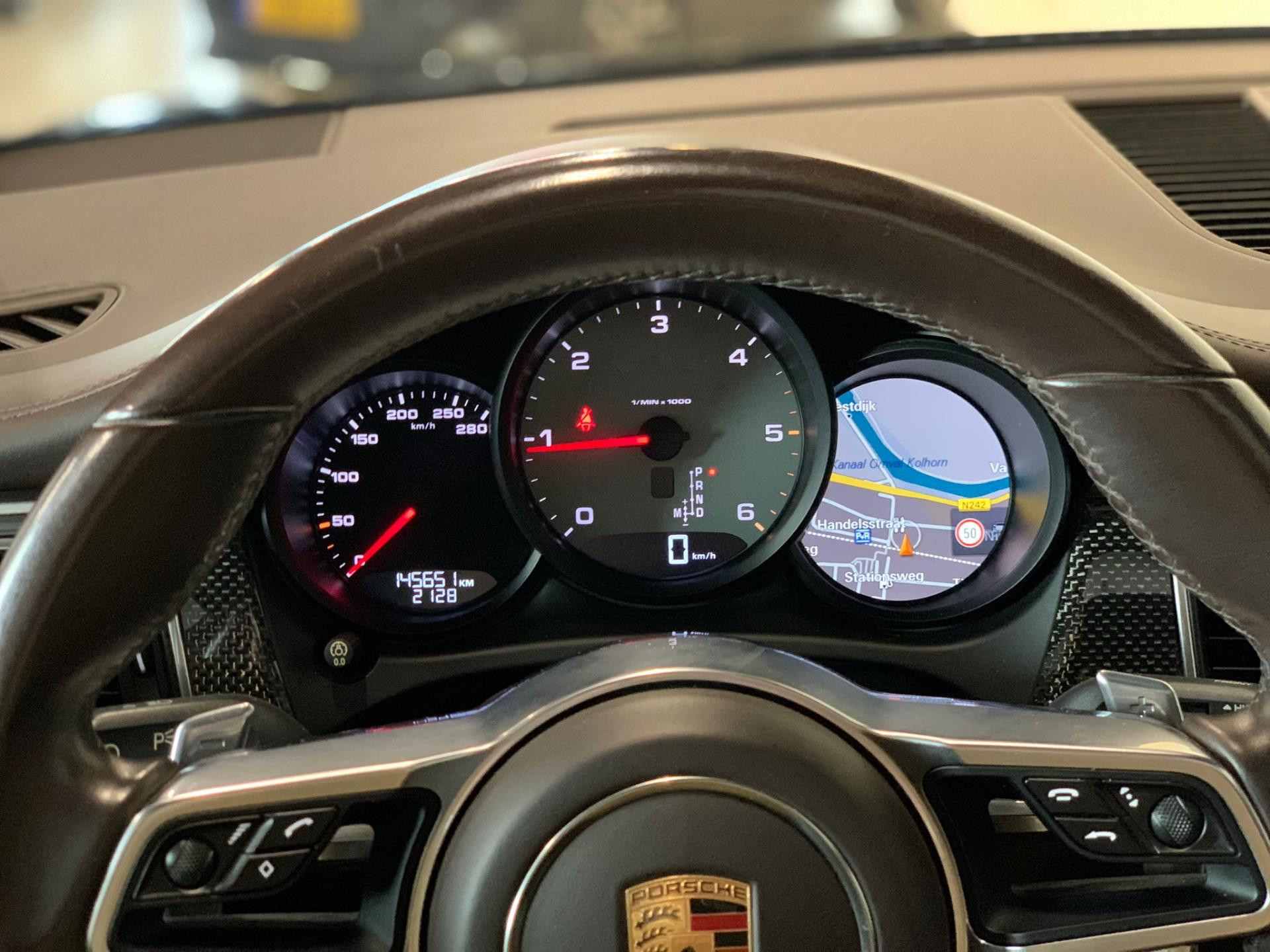 porsche-macan-image9.jpg