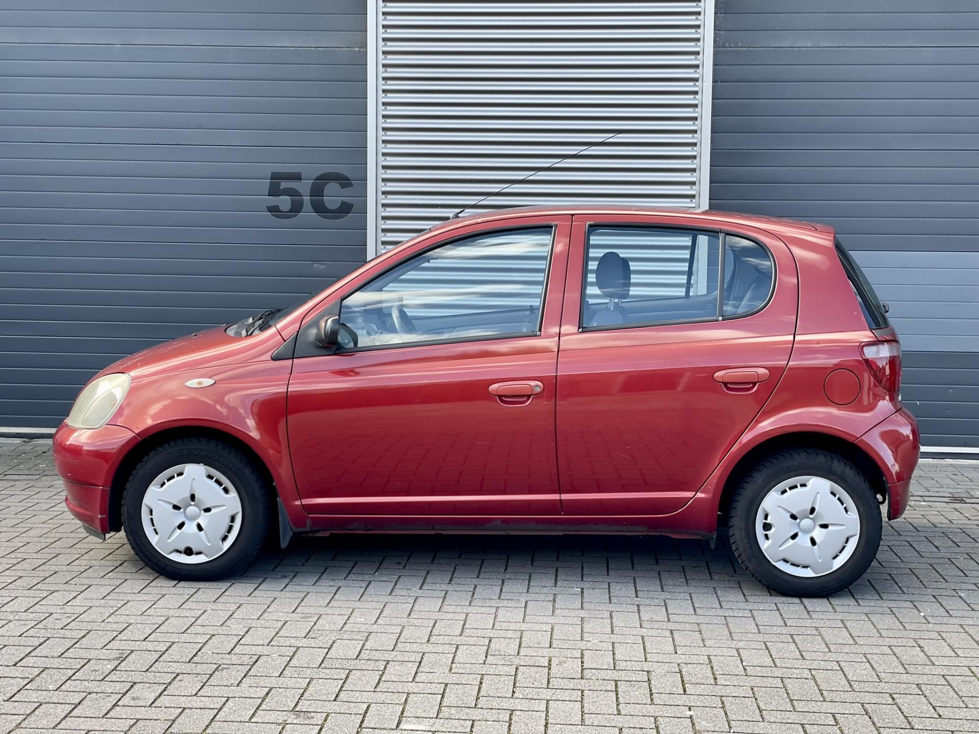toyota-yaris-image2.jpg