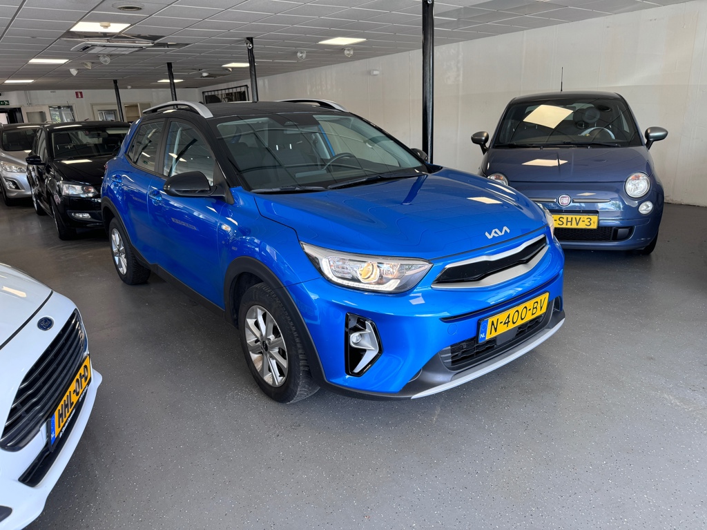 510733061/kia-stonic-image1.jpg
