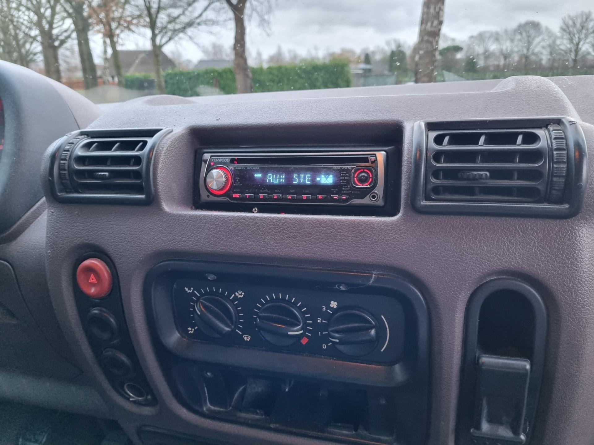 renault--image8.jpg