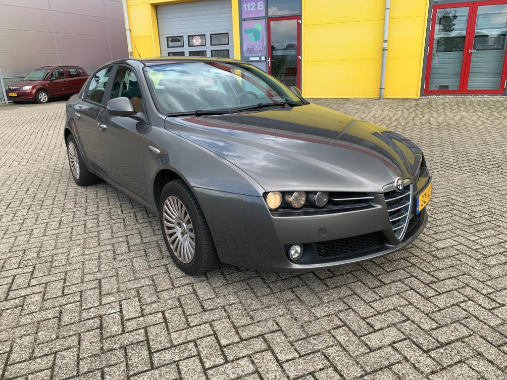 alfa-romeo-159-image2.jpg