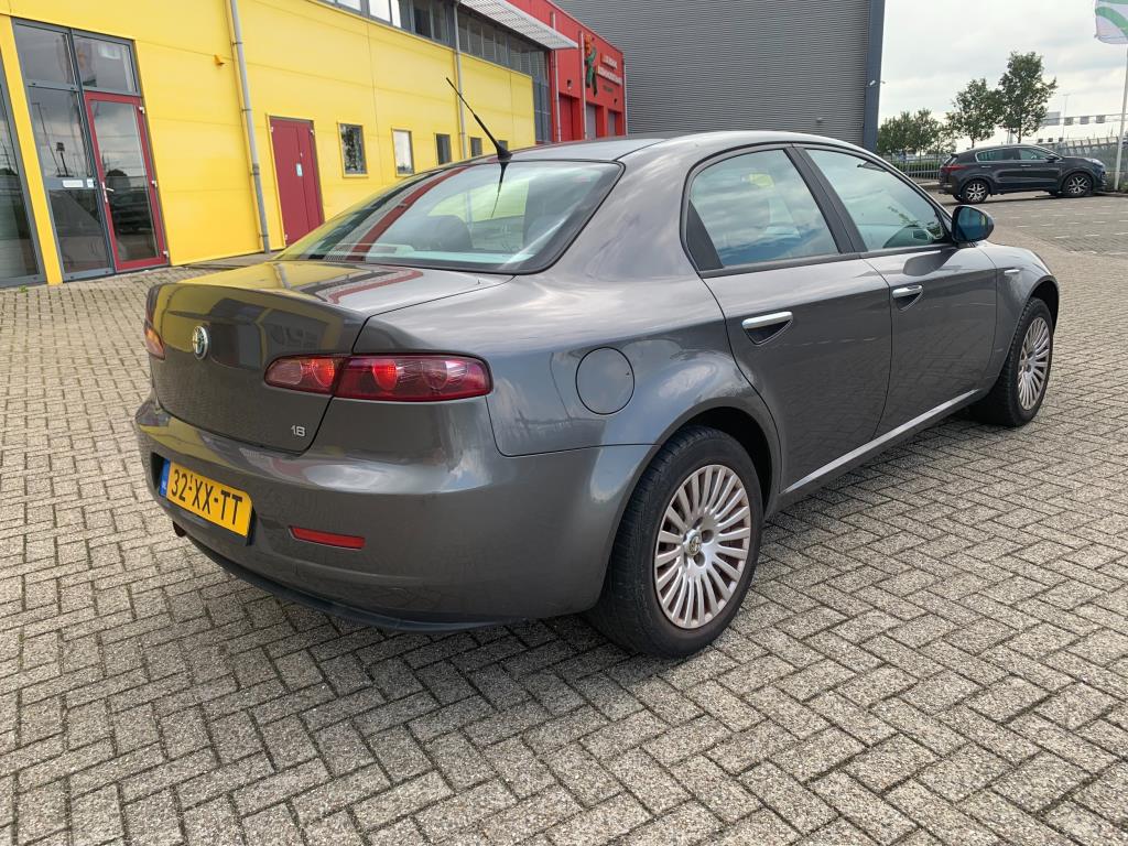 alfa-romeo-159-image3.jpg