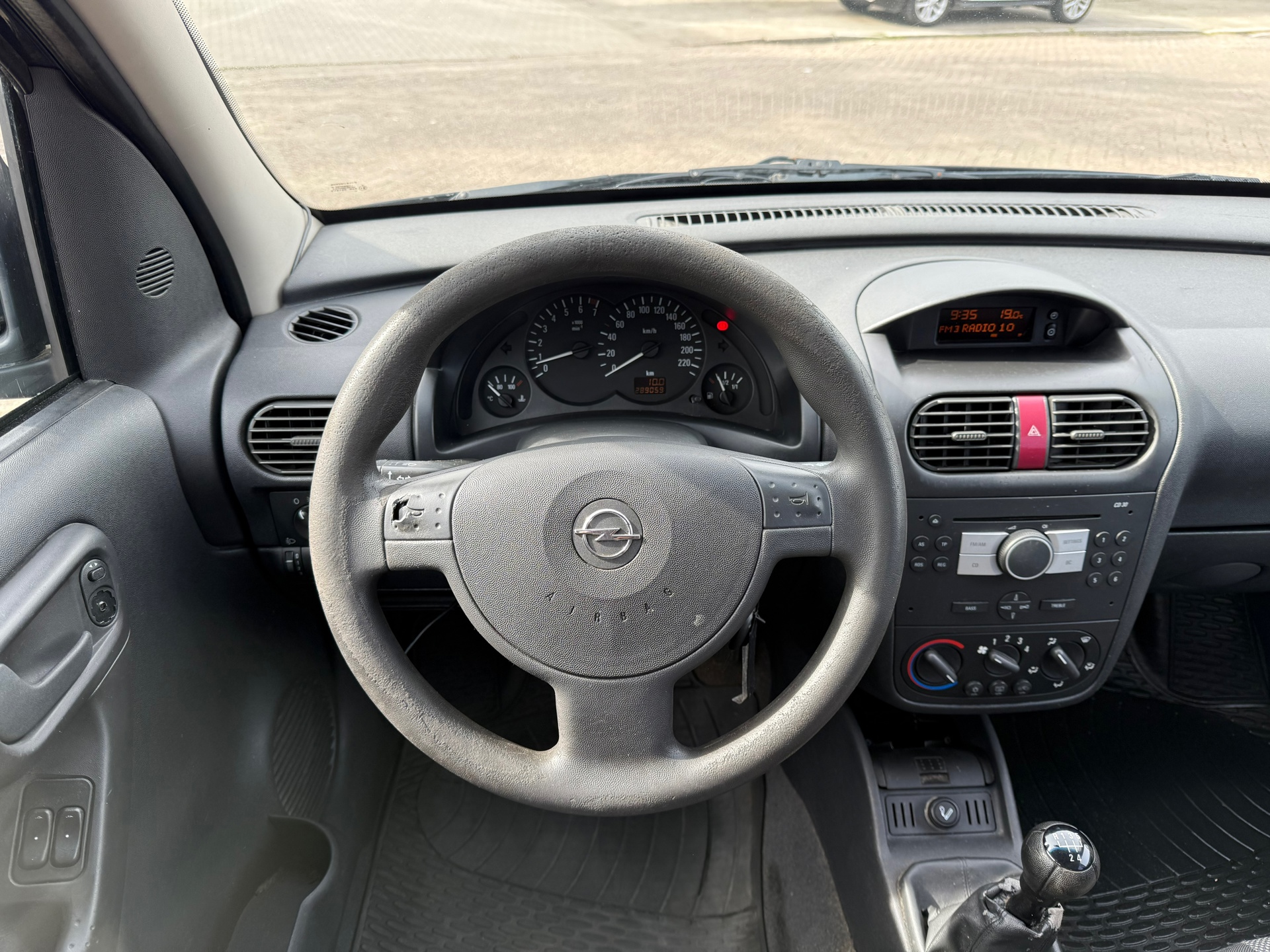 opel-tour-image9.jpg