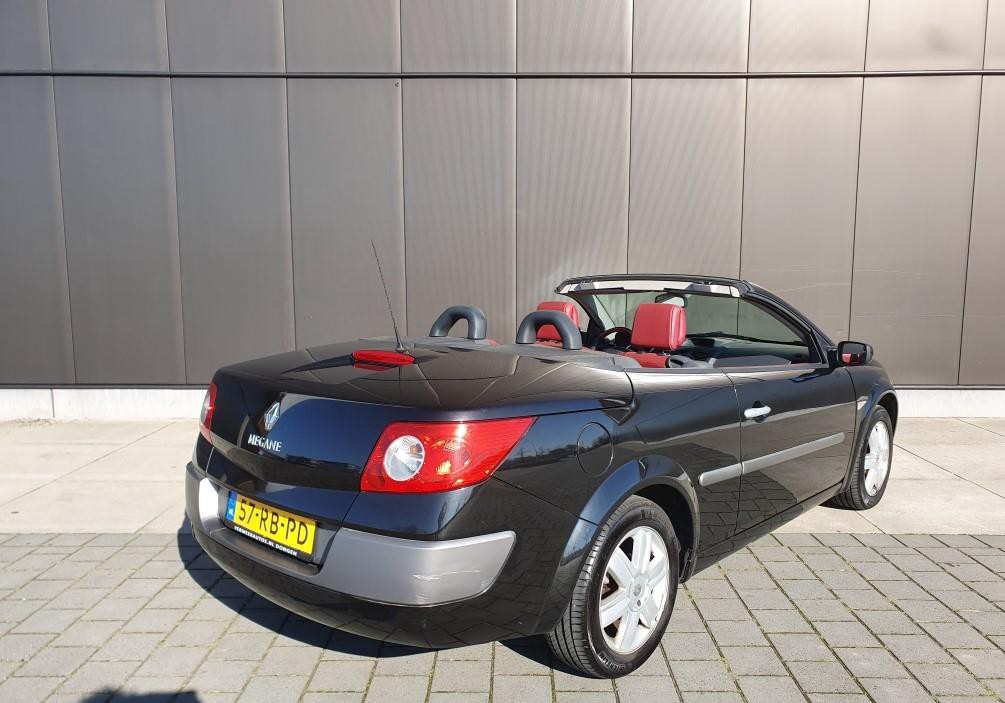 renault-megane-coupe-cabriolet-image3.jpg