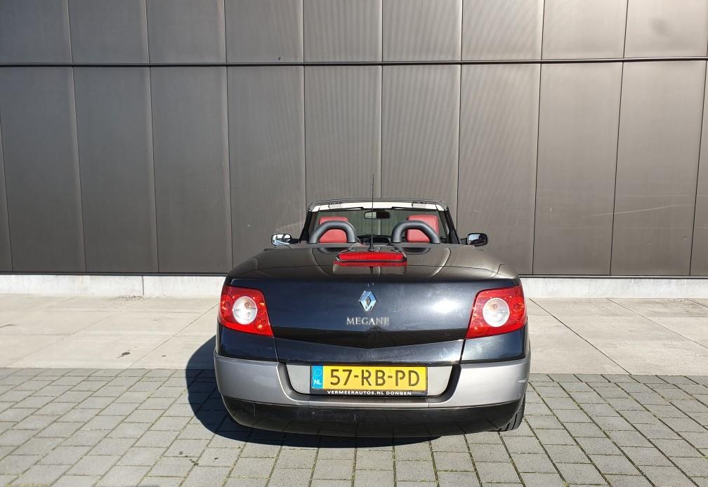 renault-megane-coupe-cabriolet-image4.jpg