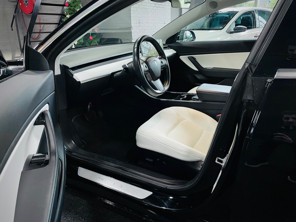 tesla-model-3-image7.jpg