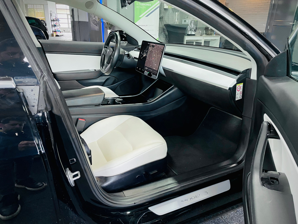 tesla-model-3-image9.jpg