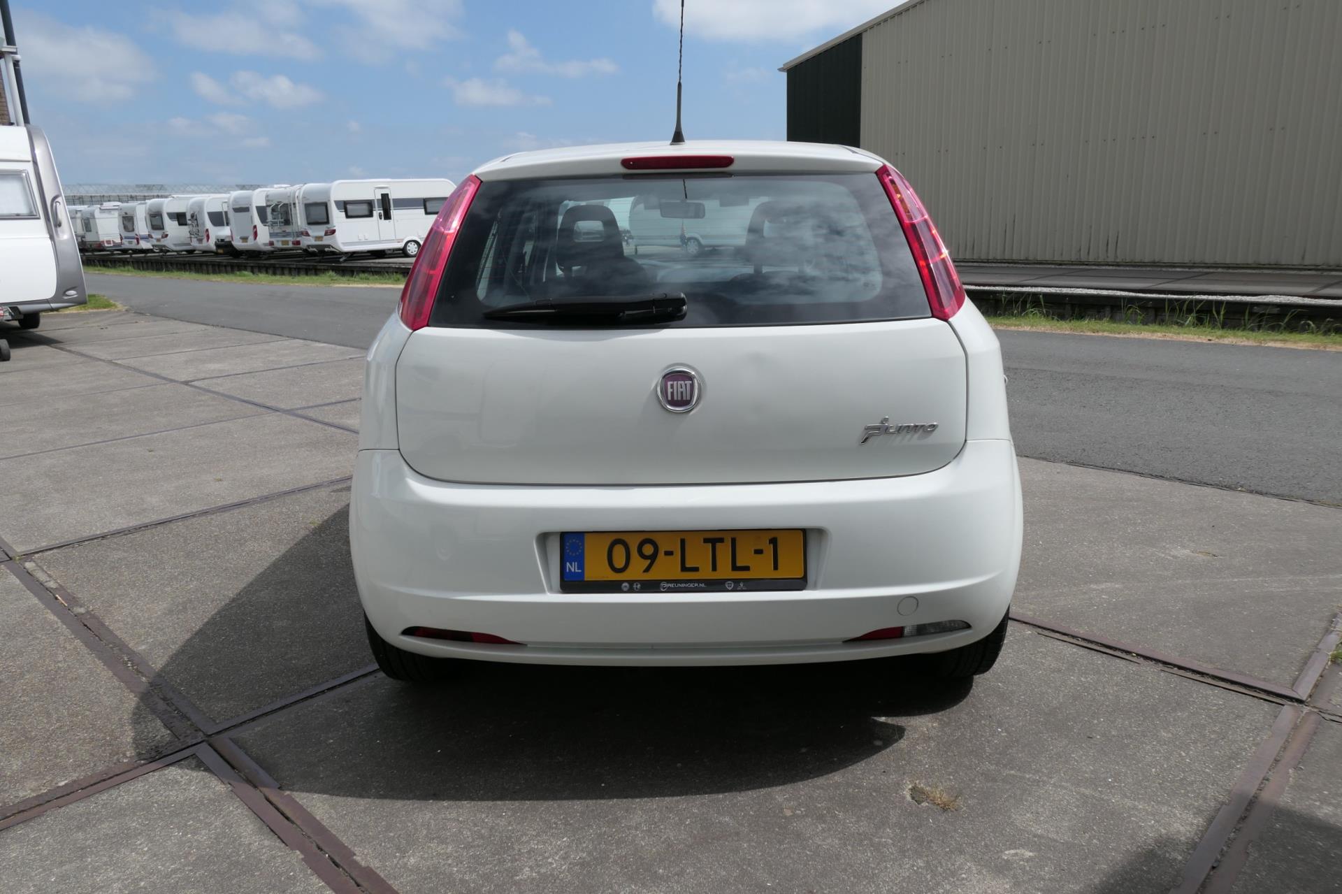 fiat-grande-punto-image7.jpg