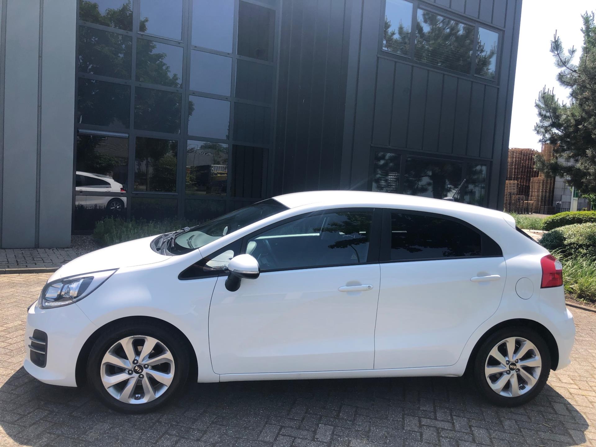 kia-rio-image5.jpg