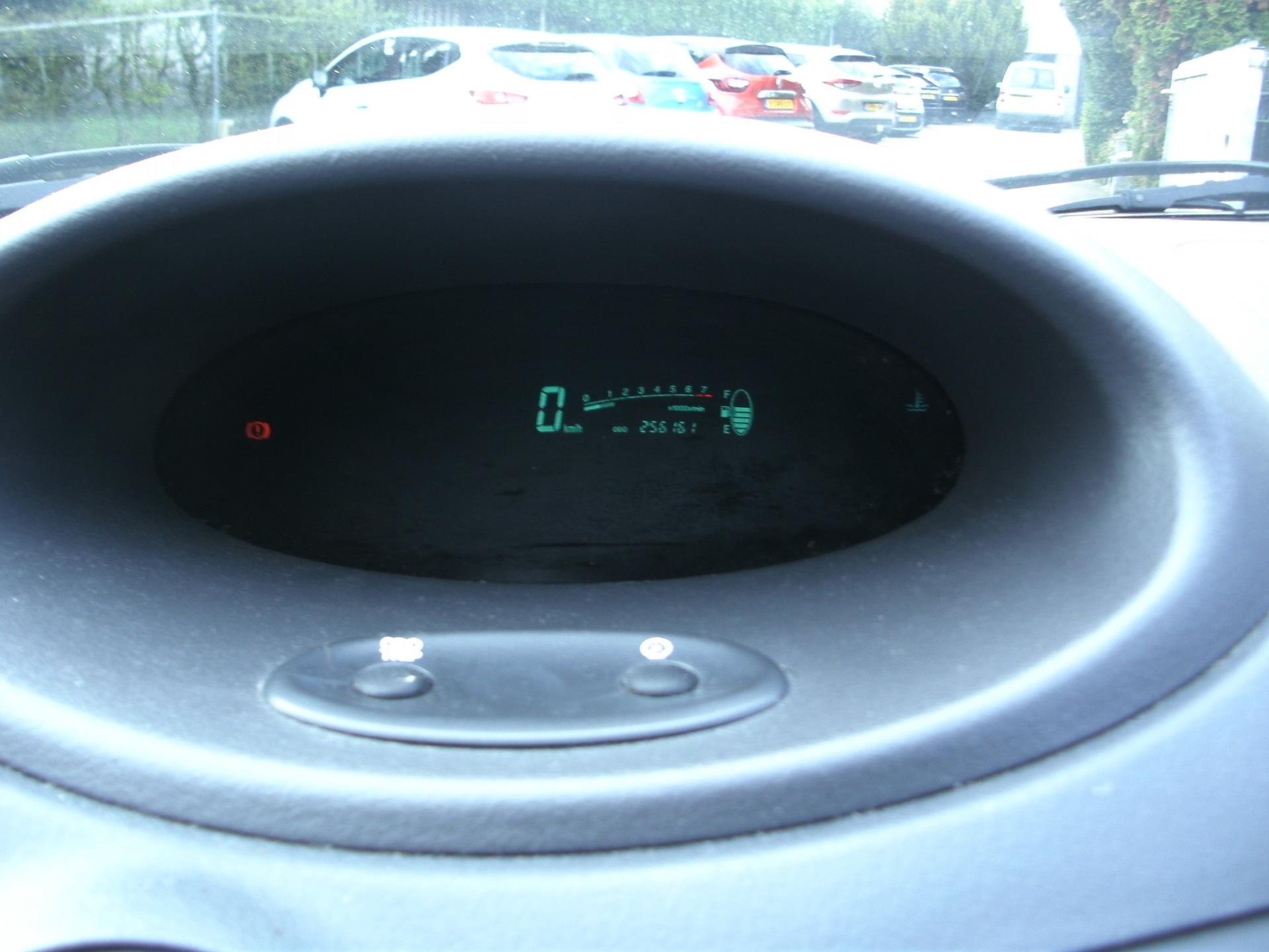 toyota-yaris-image10.jpg