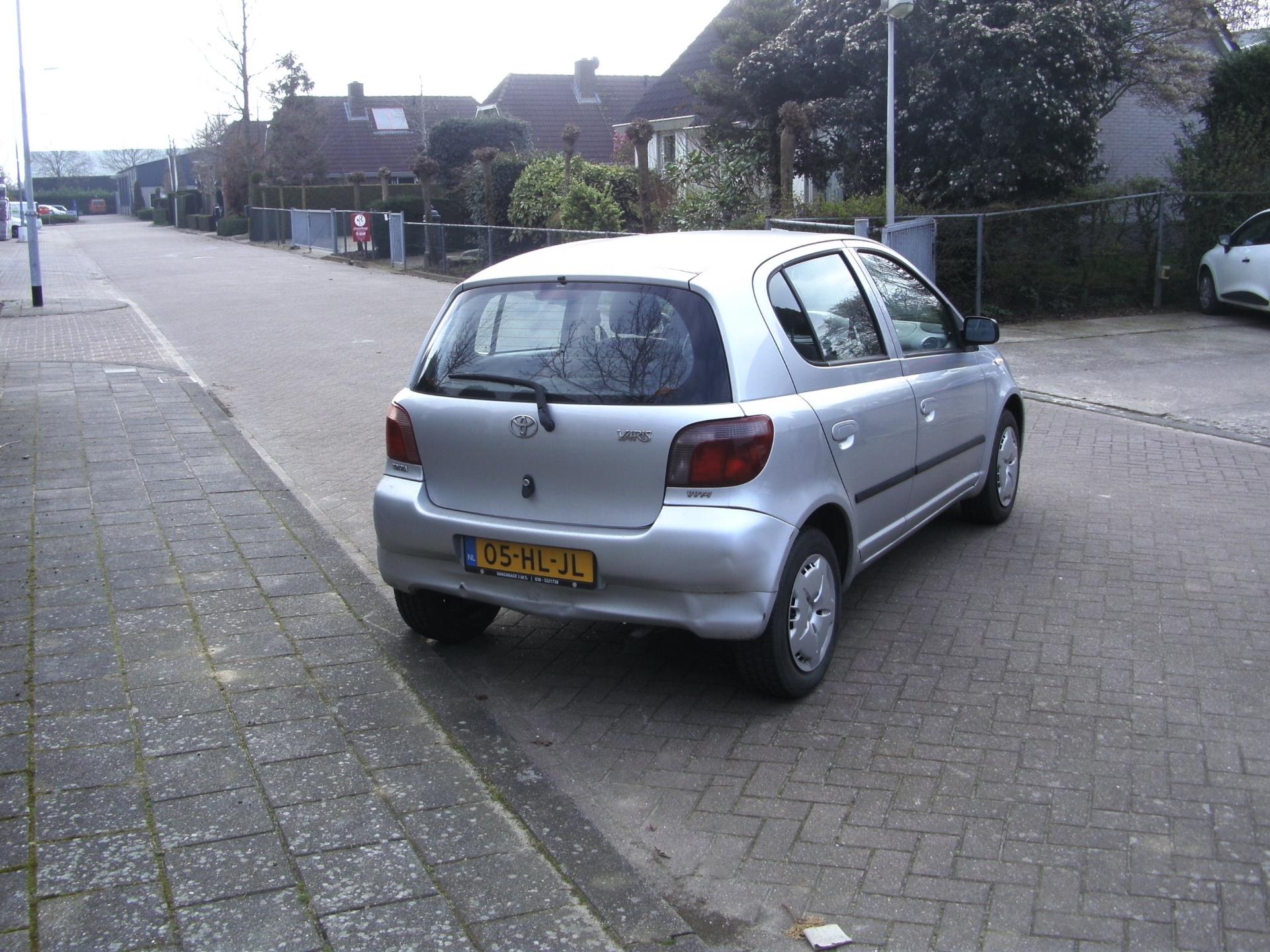 toyota-yaris-image6.jpg
