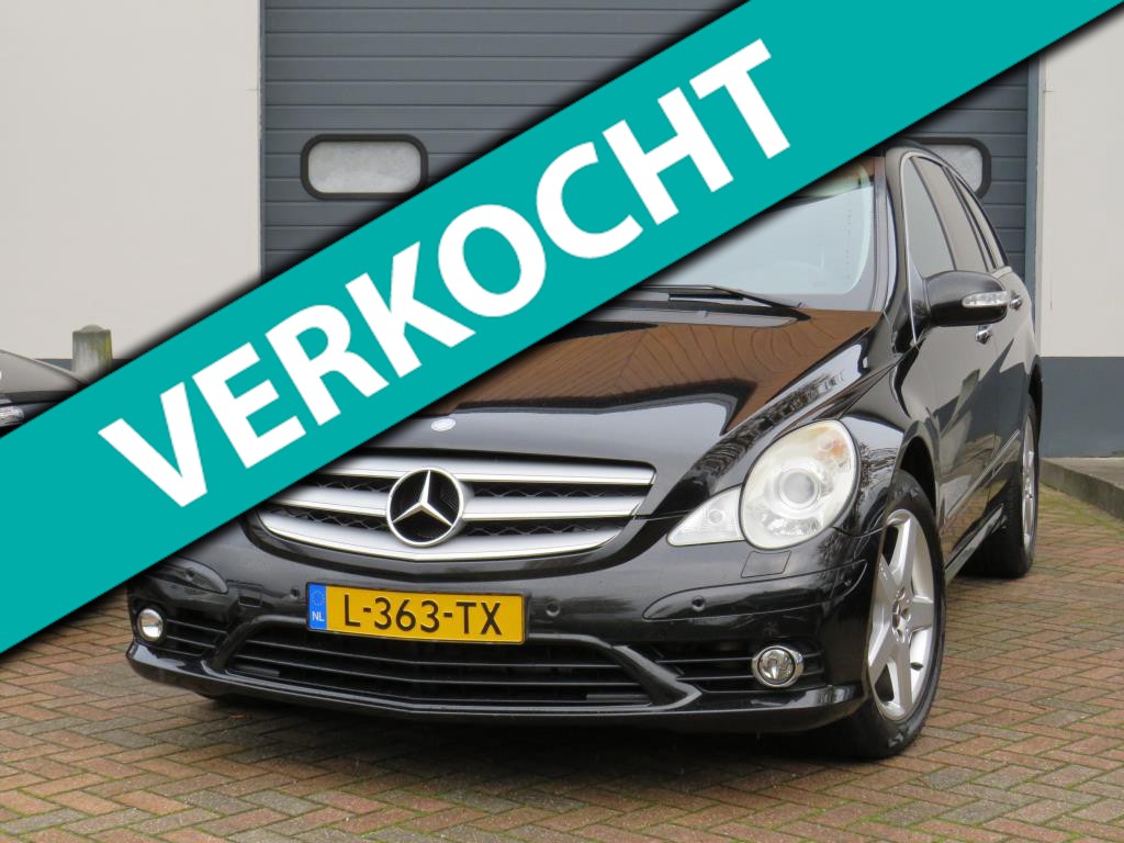 521688375/mercedes-benz-r-klasse-image1.jpg