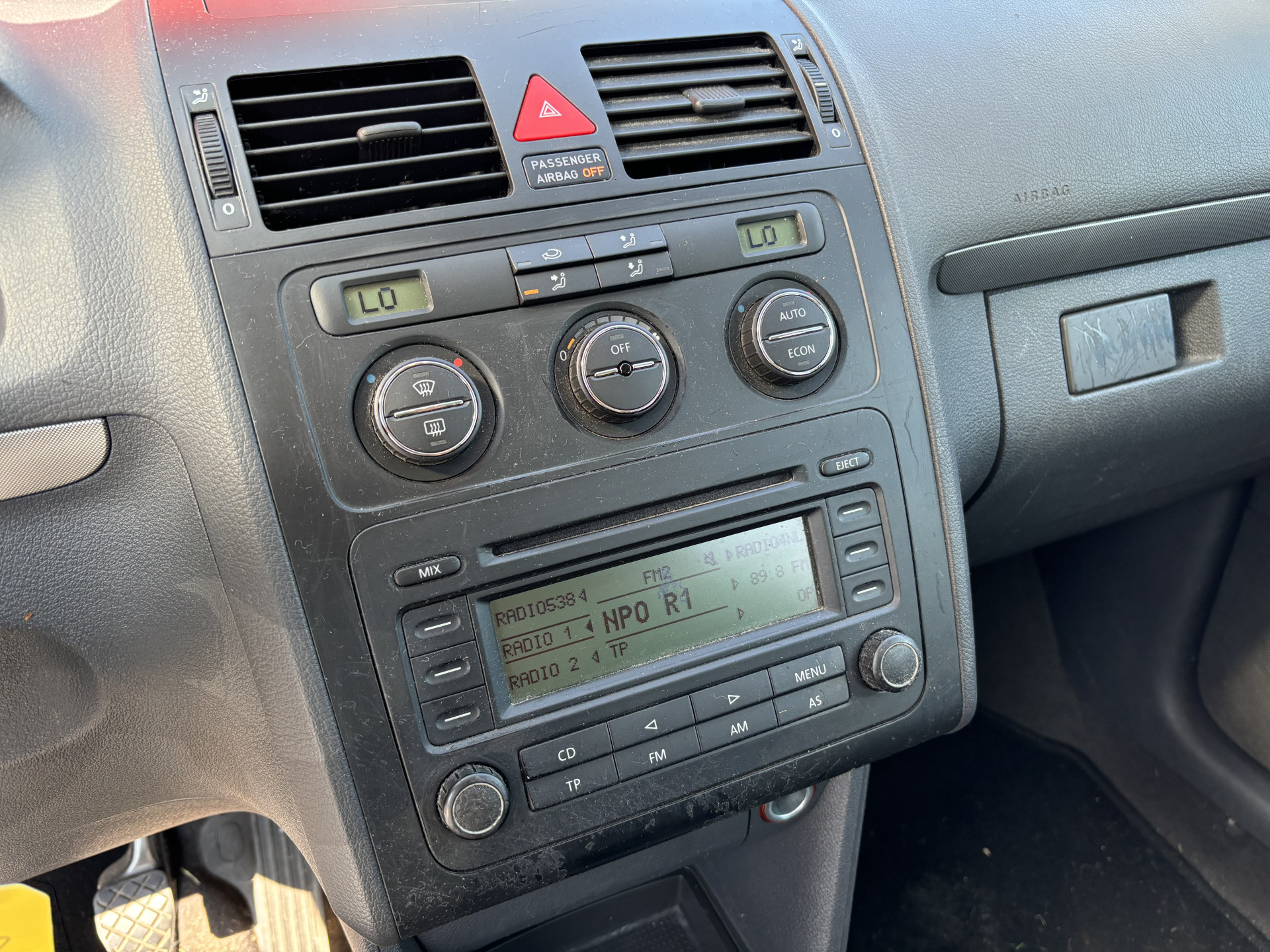 volkswagen-touran-image6.jpg