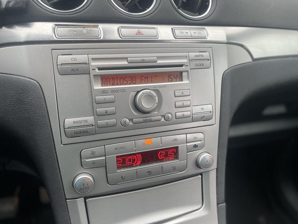 ford-s-max-image10.jpg