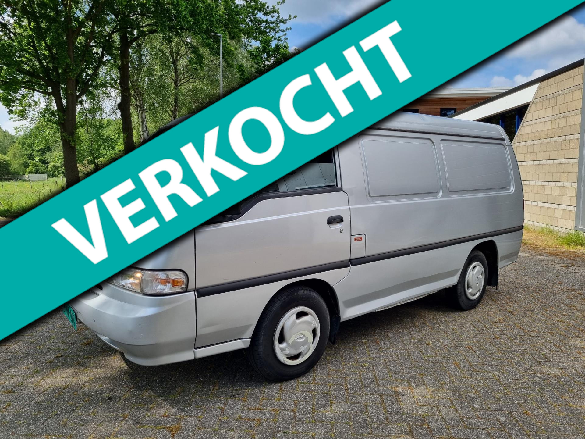 528312988/hyundai-h100-image1.jpg