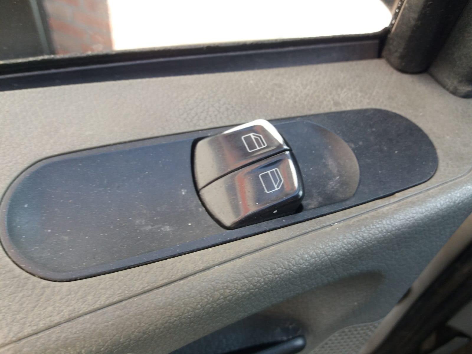 mercedes-benz-vito-image10.jpg