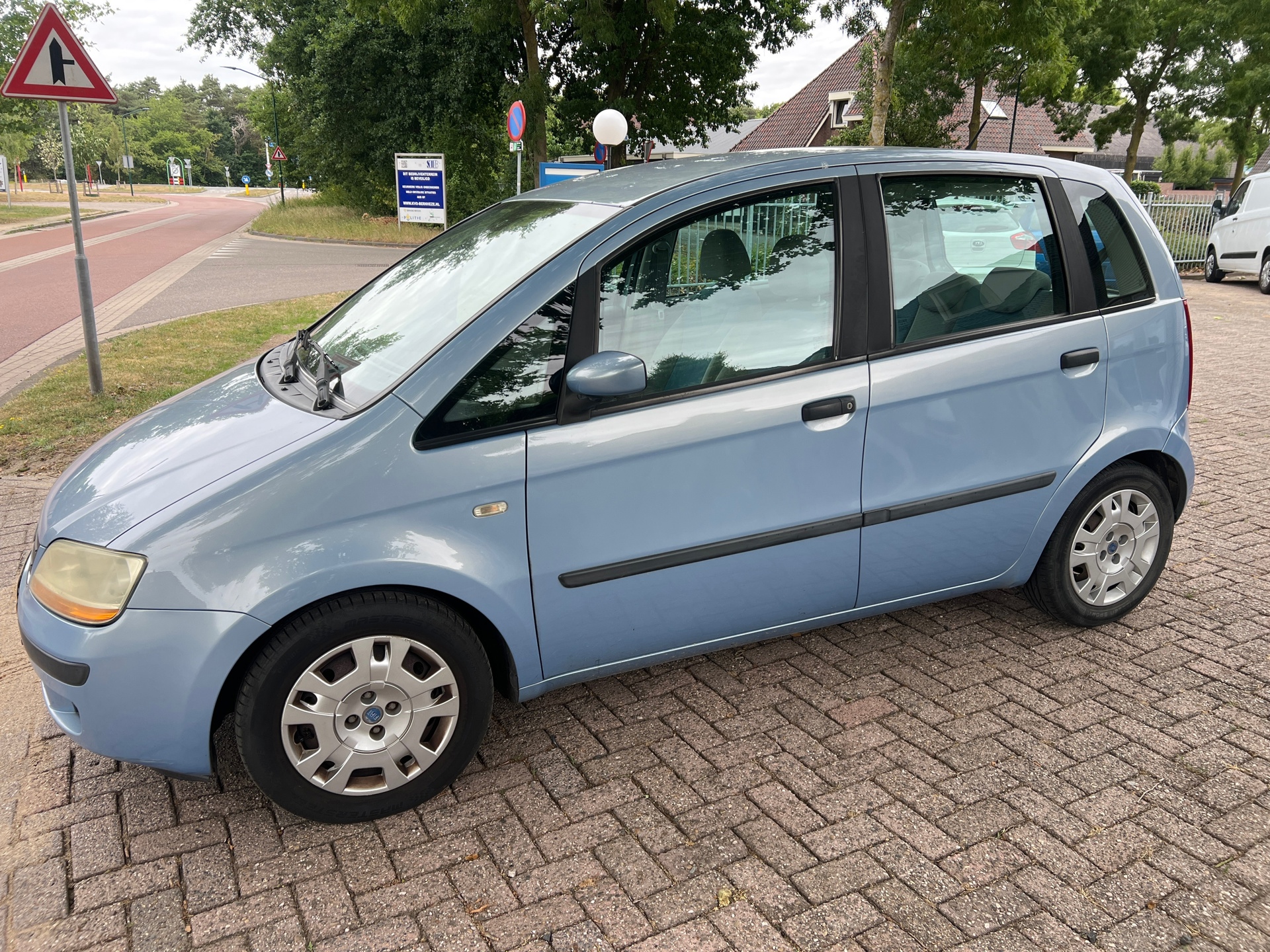 fiat-idea-image3.jpg