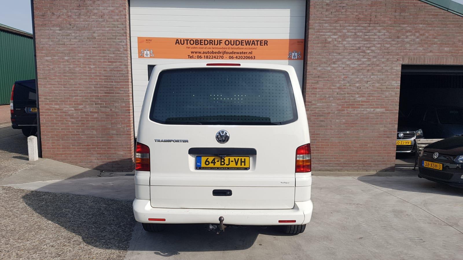 volkswagen-transporter-image6.jpg
