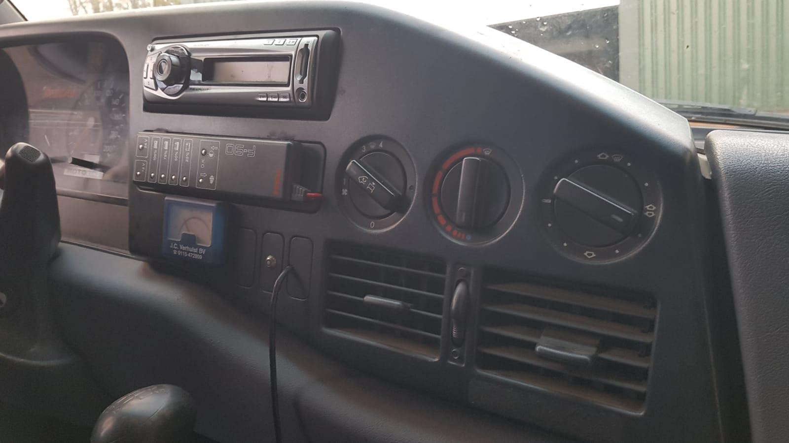 mercedes-benz--image10.jpg