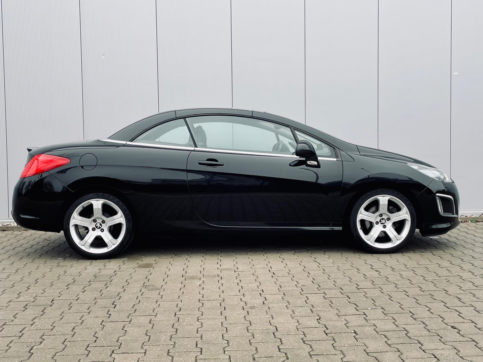 peugeot-308-image6.jpg