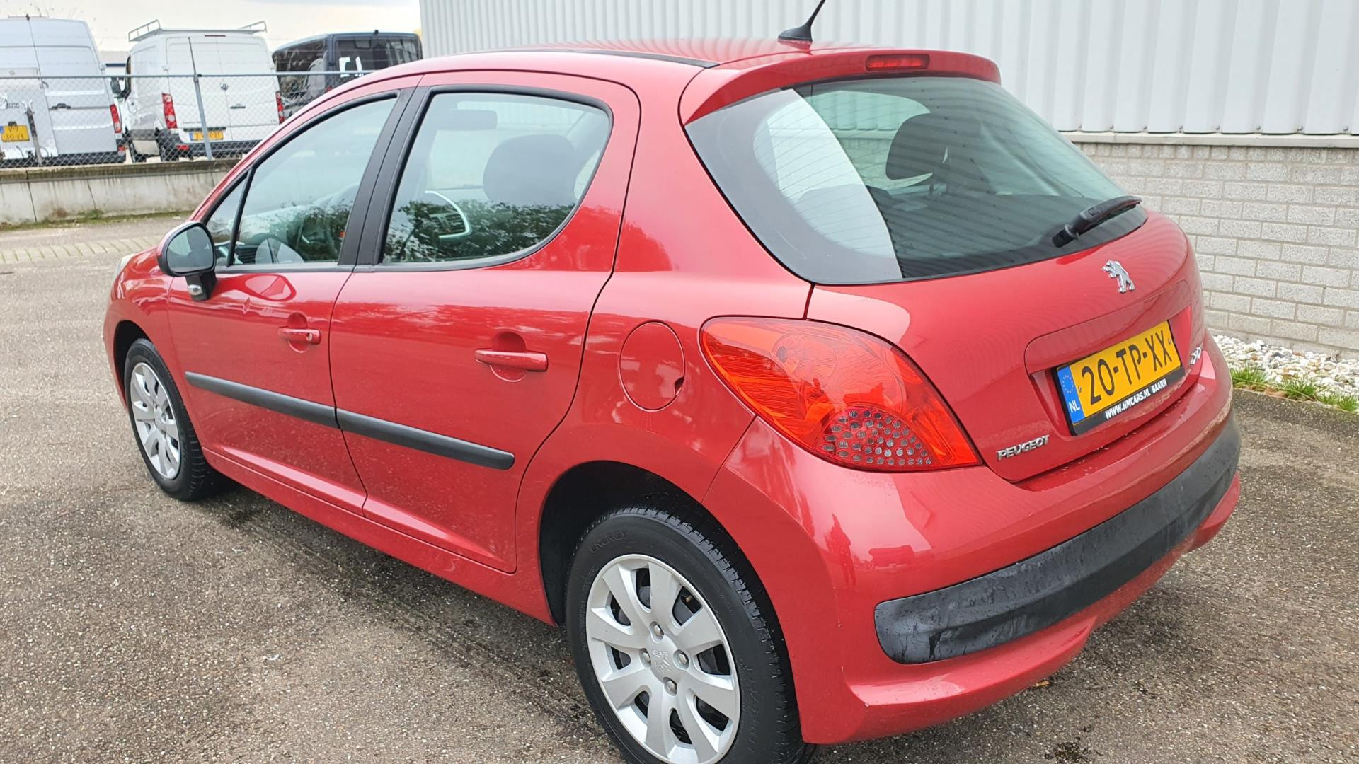 peugeot-207-image2.jpg