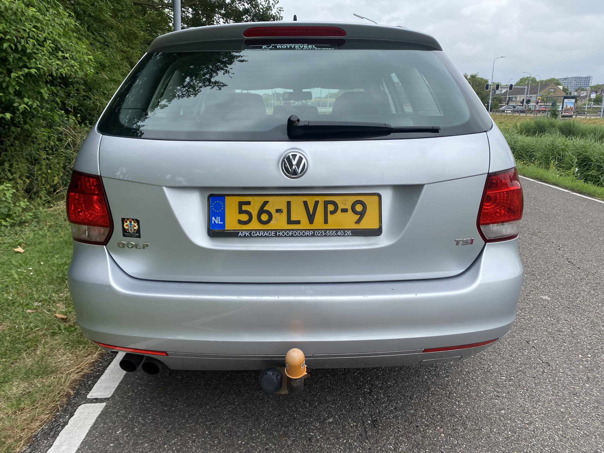 volkswagen-golf-variant-image8.jpg