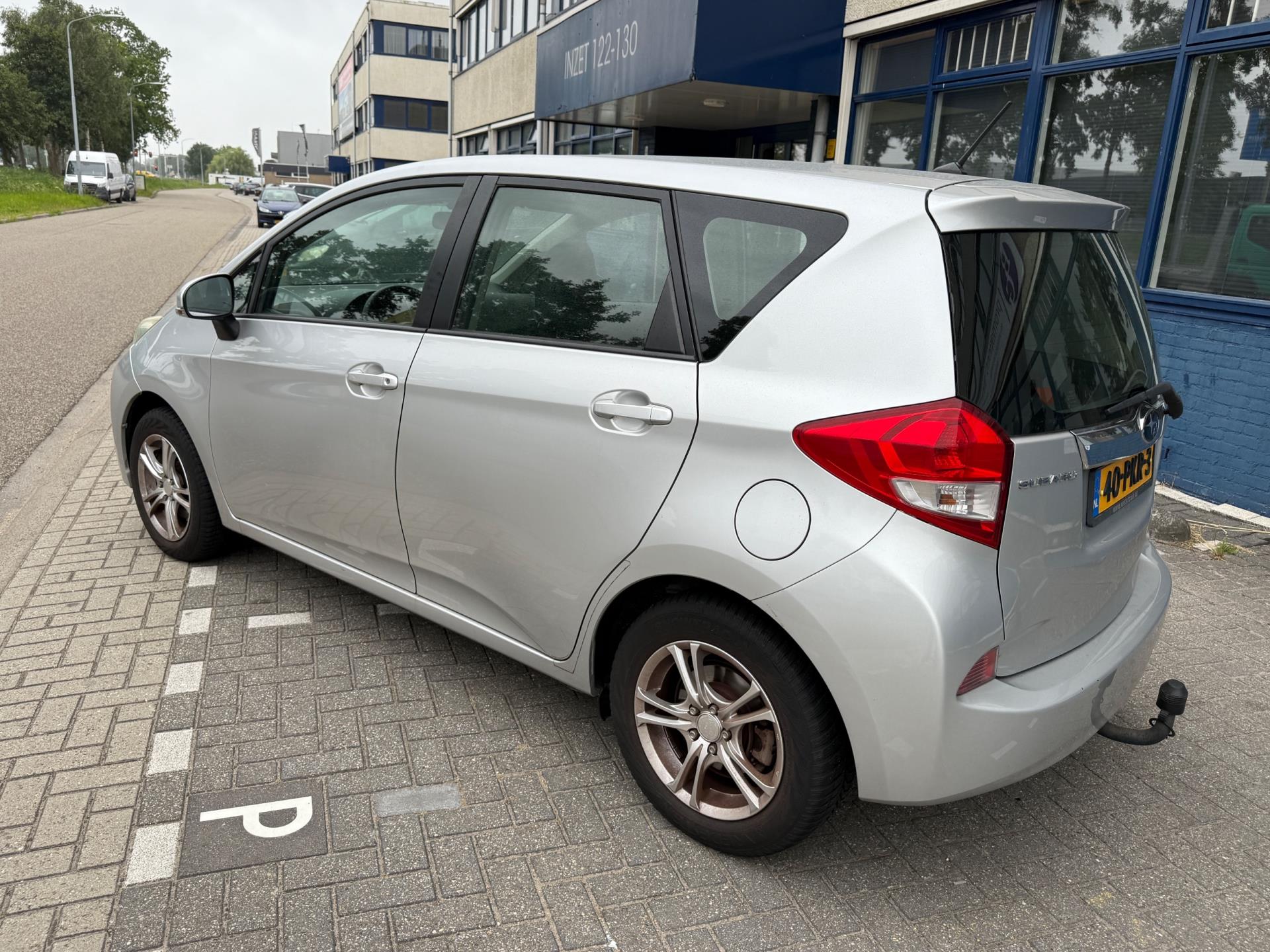 subaru-trezia-image10.jpg