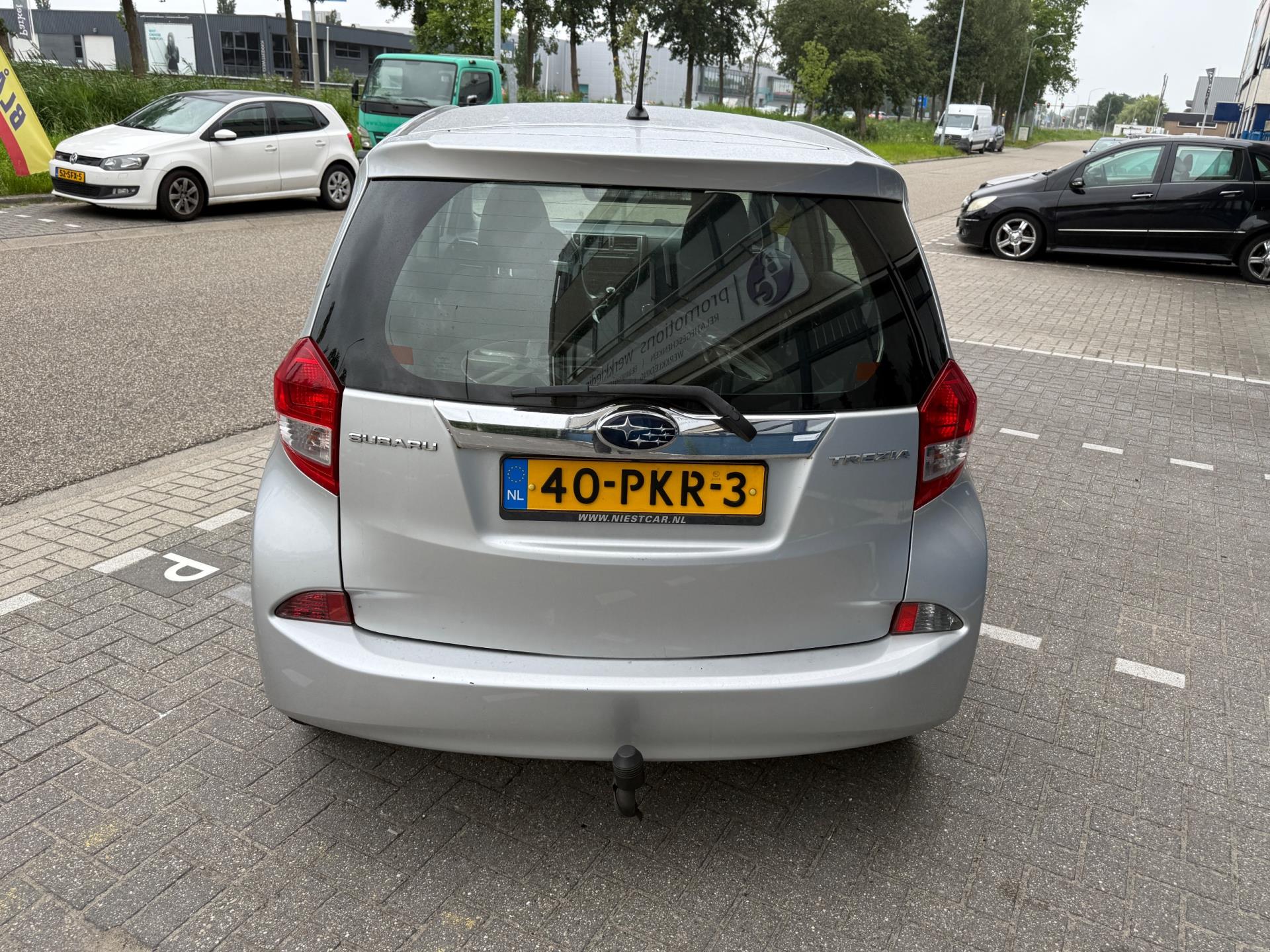 subaru-trezia-image2.jpg